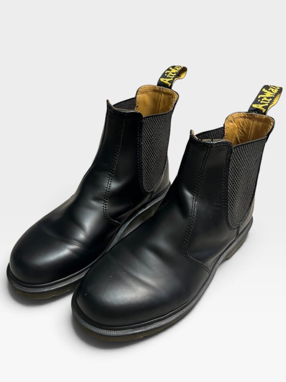 Dr. Martens 2976 Chelsea Boots Black Leather AirWair Size US 8M/9W Grunge Indie